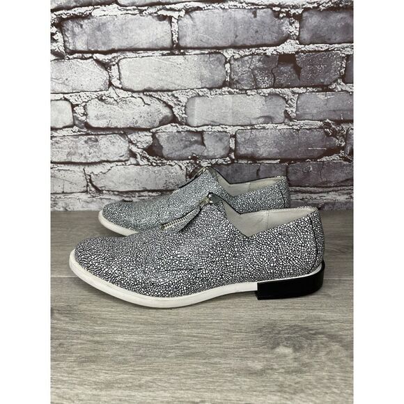 Miista London Black White Leather Cracked Print Center Zip Shoes Women 39EU/8.5M - Picture 1 of 16